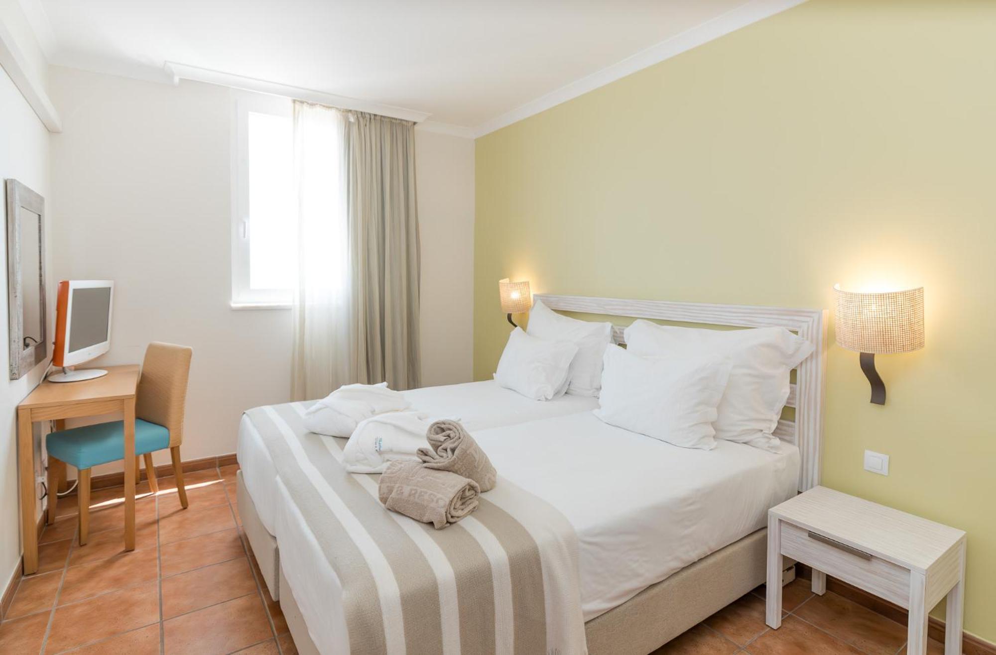 Superior Double Room Extra Bed Sea View