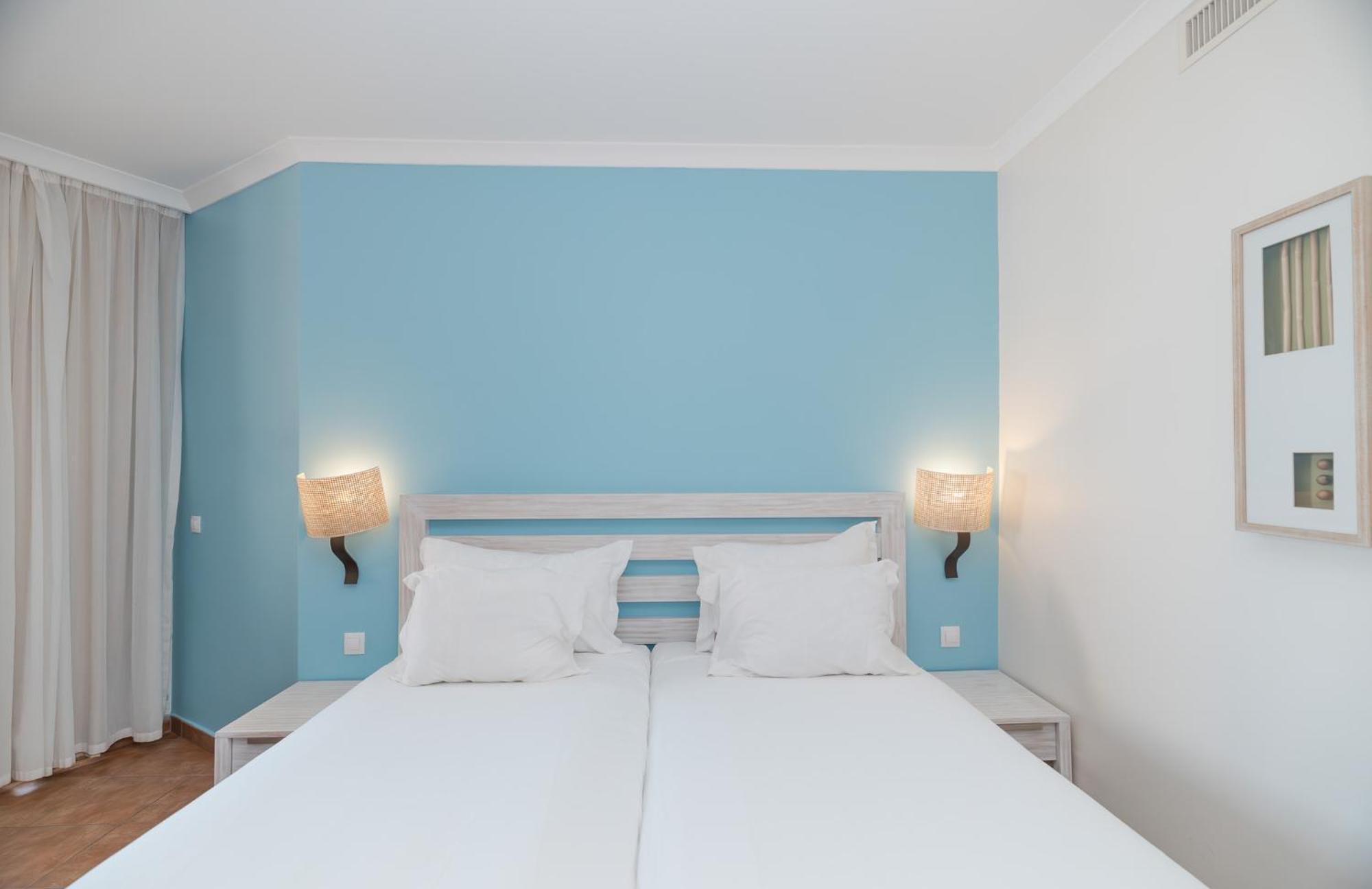 Superior Double Room Extra Bed Sea View